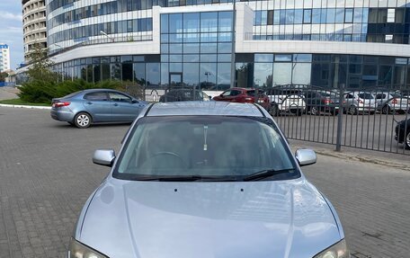 Mazda Axela, 2004 год, 290 000 рублей, 5 фотография