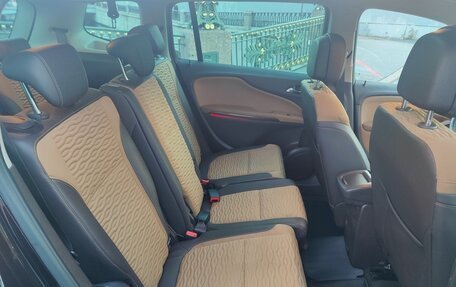 Opel Zafira C рестайлинг, 2013 год, 875 000 рублей, 11 фотография