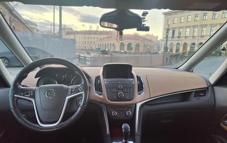 Opel Zafira C рестайлинг, 2013 год, 875 000 рублей, 8 фотография