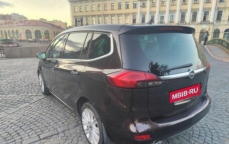 Opel Zafira C рестайлинг, 2013 год, 875 000 рублей, 4 фотография