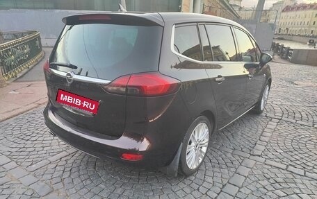 Opel Zafira C рестайлинг, 2013 год, 875 000 рублей, 5 фотография