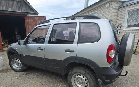 Chevrolet Niva I рестайлинг, 2011 год, 610 000 рублей, 6 фотография