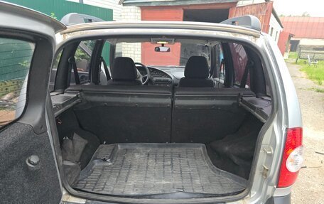 Chevrolet Niva I рестайлинг, 2011 год, 610 000 рублей, 10 фотография