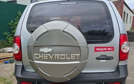 Chevrolet Niva I рестайлинг, 2011 год, 610 000 рублей, 5 фотография