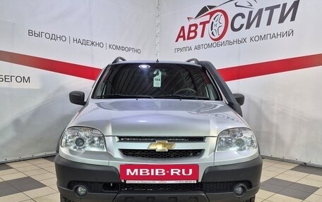 Chevrolet Niva I рестайлинг, 2017 год, 783 000 рублей, 2 фотография