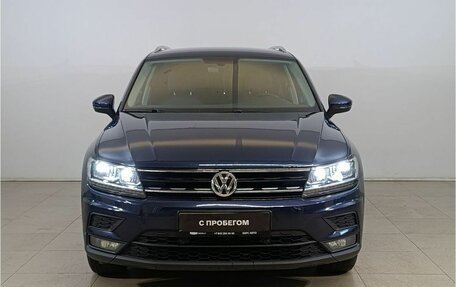 Volkswagen Tiguan II, 2017 год, 1 695 000 рублей, 2 фотография