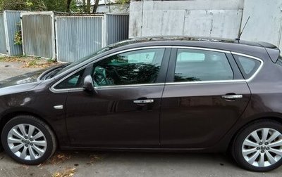 Opel Astra J, 2013 год, 850 000 рублей, 1 фотография