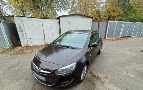 Opel Astra J, 2013 год, 850 000 рублей, 5 фотография