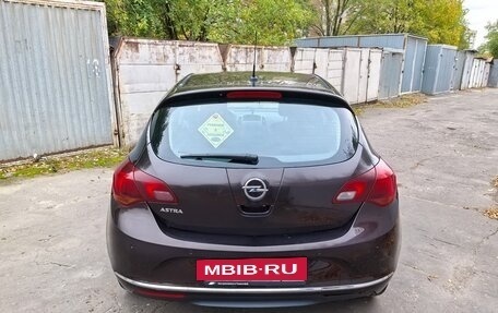 Opel Astra J, 2013 год, 850 000 рублей, 3 фотография