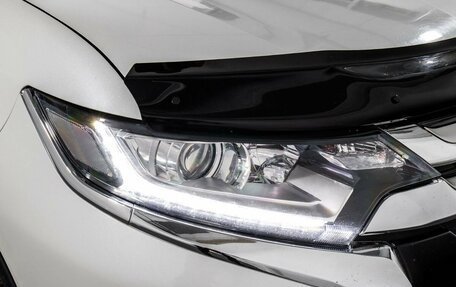 Mitsubishi Outlander III рестайлинг 3, 2015 год, 1 589 000 рублей, 20 фотография
