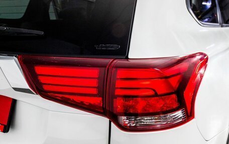 Mitsubishi Outlander III рестайлинг 3, 2015 год, 1 589 000 рублей, 21 фотография