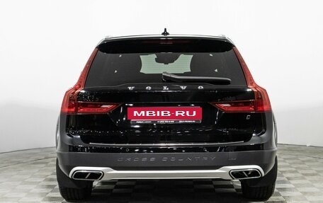 Volvo V90 Cross Country I рестайлинг, 2019 год, 3 269 700 рублей, 6 фотография