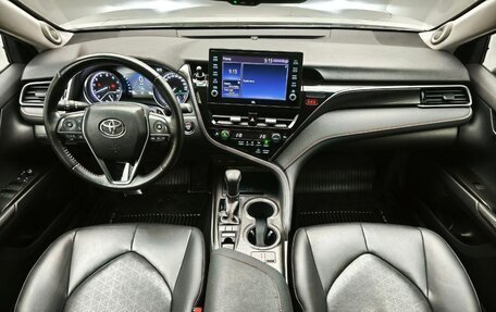Toyota Camry, 2021 год, 2 945 000 рублей, 18 фотография