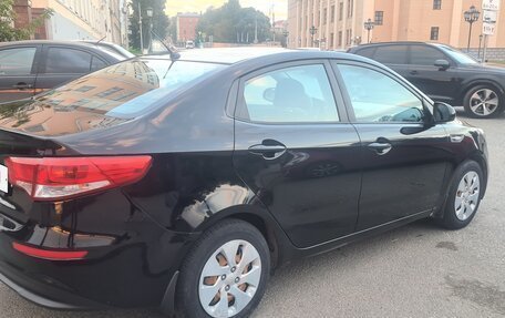 KIA Rio III рестайлинг, 2016 год, 940 000 рублей, 12 фотография