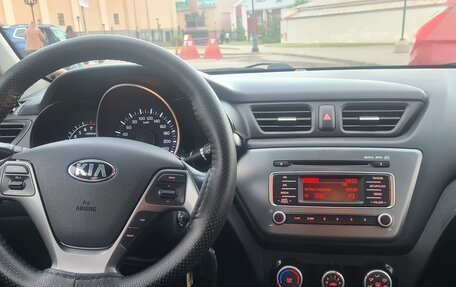 KIA Rio III рестайлинг, 2016 год, 940 000 рублей, 10 фотография