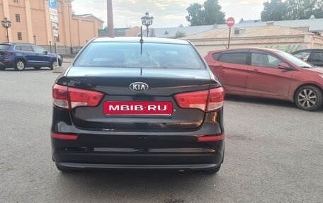 KIA Rio III рестайлинг, 2016 год, 940 000 рублей, 16 фотография
