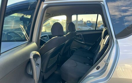 Toyota RAV4, 2006 год, 1 049 999 рублей, 17 фотография