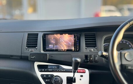 Toyota ISis I, 2013 год, 1 649 000 рублей, 21 фотография