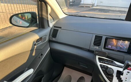 Toyota ISis I, 2013 год, 1 649 000 рублей, 17 фотография