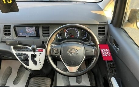 Toyota ISis I, 2013 год, 1 649 000 рублей, 20 фотография