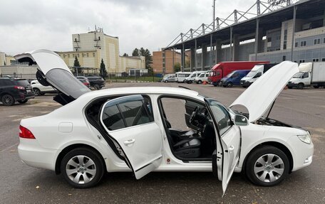 Skoda Superb III рестайлинг, 2010 год, 635 000 рублей, 3 фотография