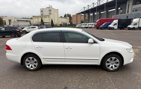 Skoda Superb III рестайлинг, 2010 год, 635 000 рублей, 24 фотография