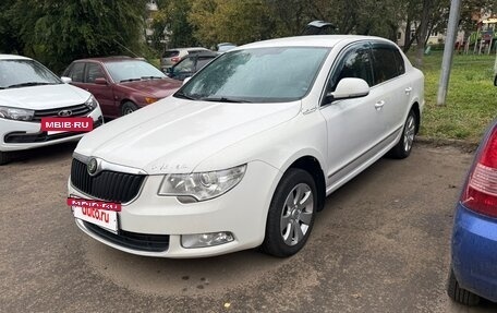 Skoda Superb III рестайлинг, 2010 год, 635 000 рублей, 27 фотография