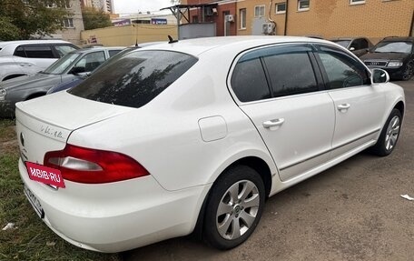Skoda Superb III рестайлинг, 2010 год, 635 000 рублей, 26 фотография