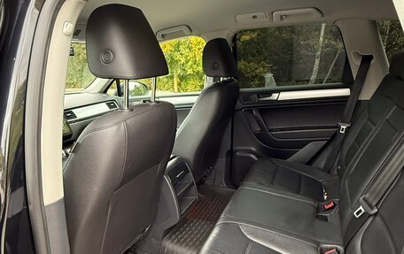 Volkswagen Touareg III, 2013 год, 2 100 000 рублей, 11 фотография