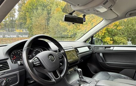 Volkswagen Touareg III, 2013 год, 2 100 000 рублей, 17 фотография