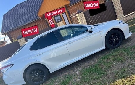 Toyota Camry, 2018 год, 2 550 000 рублей, 2 фотография