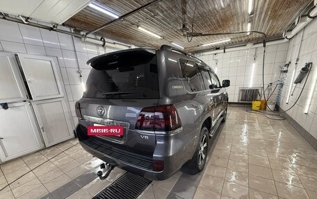 Toyota Land Cruiser 200, 2009 год, 2 650 000 рублей, 7 фотография