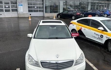 Mercedes-Benz C-Класс, 2011 год, 1 200 000 рублей, 3 фотография