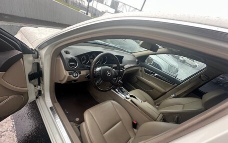 Mercedes-Benz C-Класс, 2011 год, 1 200 000 рублей, 9 фотография