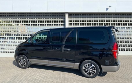 Hyundai Grand Starex Grand Starex I рестайлинг 2, 2018 год, 3 727 000 рублей, 7 фотография