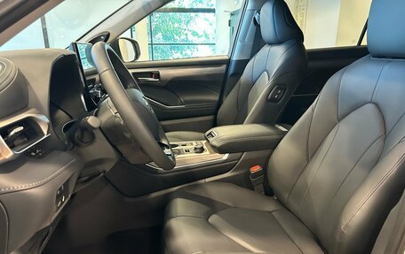 Toyota Highlander, 2025 год, 5 850 000 рублей, 13 фотография