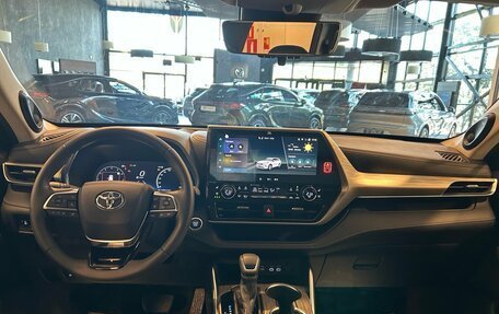 Toyota Highlander, 2025 год, 5 850 000 рублей, 23 фотография