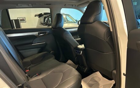 Toyota Highlander, 2025 год, 5 850 000 рублей, 25 фотография