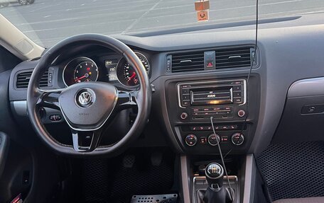 Volkswagen Jetta VI, 2015 год, 1 230 000 рублей, 8 фотография