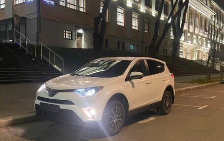 Toyota RAV4, 2017 год, 2 400 000 рублей, 1 фотография