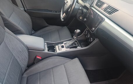 Skoda Superb III рестайлинг, 2018 год, 1 700 000 рублей, 5 фотография
