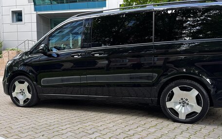 Mercedes-Benz V-Класс, 2024 год, 22 000 000 рублей, 9 фотография