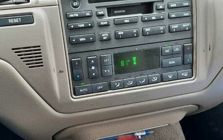 Lincoln Town Car III рестайлинг, 2003 год, 500 000 рублей, 7 фотография