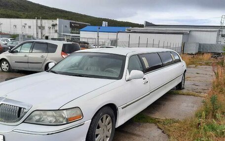 Lincoln Town Car III рестайлинг, 2003 год, 500 000 рублей, 19 фотография