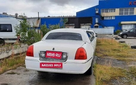 Lincoln Town Car III рестайлинг, 2003 год, 500 000 рублей, 16 фотография