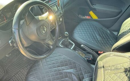 Volkswagen Polo VI (EU Market), 2014 год, 700 000 рублей, 3 фотография