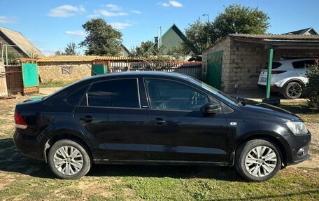 Volkswagen Polo VI (EU Market), 2014 год, 700 000 рублей, 2 фотография