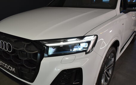 Audi Q7, 2025 год, 12 480 000 рублей, 14 фотография