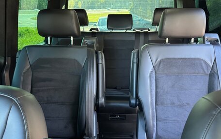 Volkswagen Multivan T6 рестайлинг, 2016 год, 5 000 000 рублей, 11 фотография