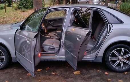 Audi A4, 2003 год, 400 000 рублей, 6 фотография
